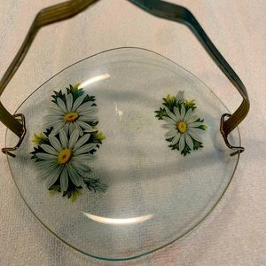 Daisy candy dish  vintage or antique??  Very charming looking